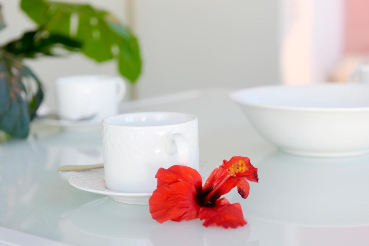 Villa Irilena - 4Bdr Beach House 根纳迪 外观 照片